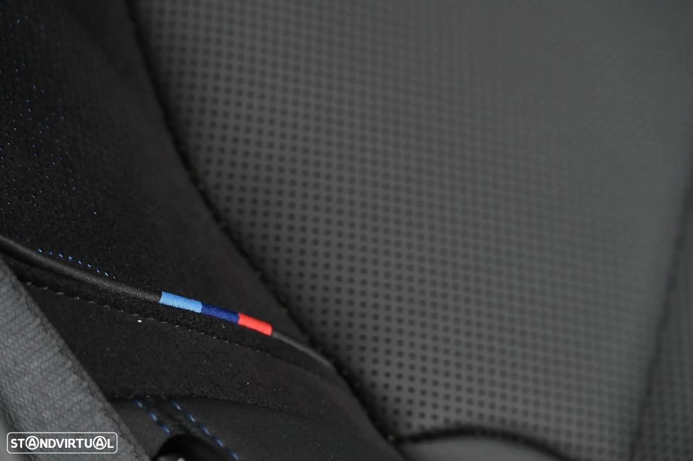 BMW 530 e Pack Desportivo M - 34