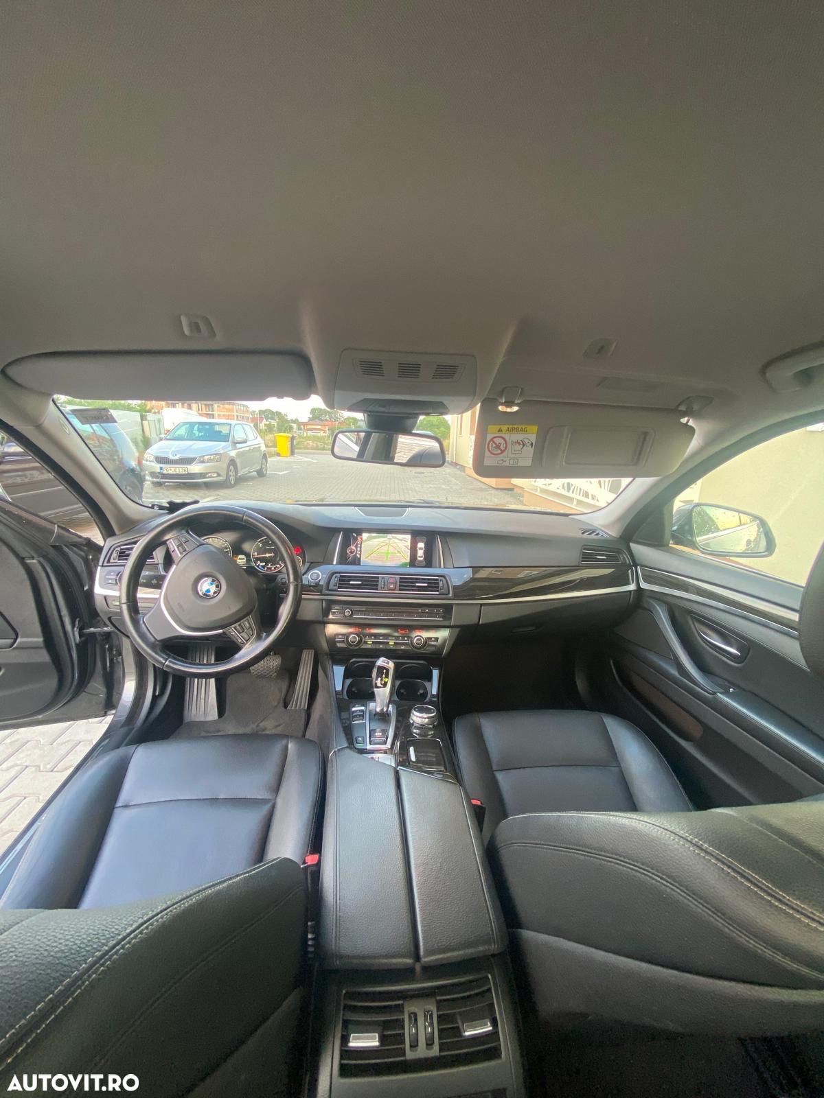 BMW Seria 5 520d AT - 8