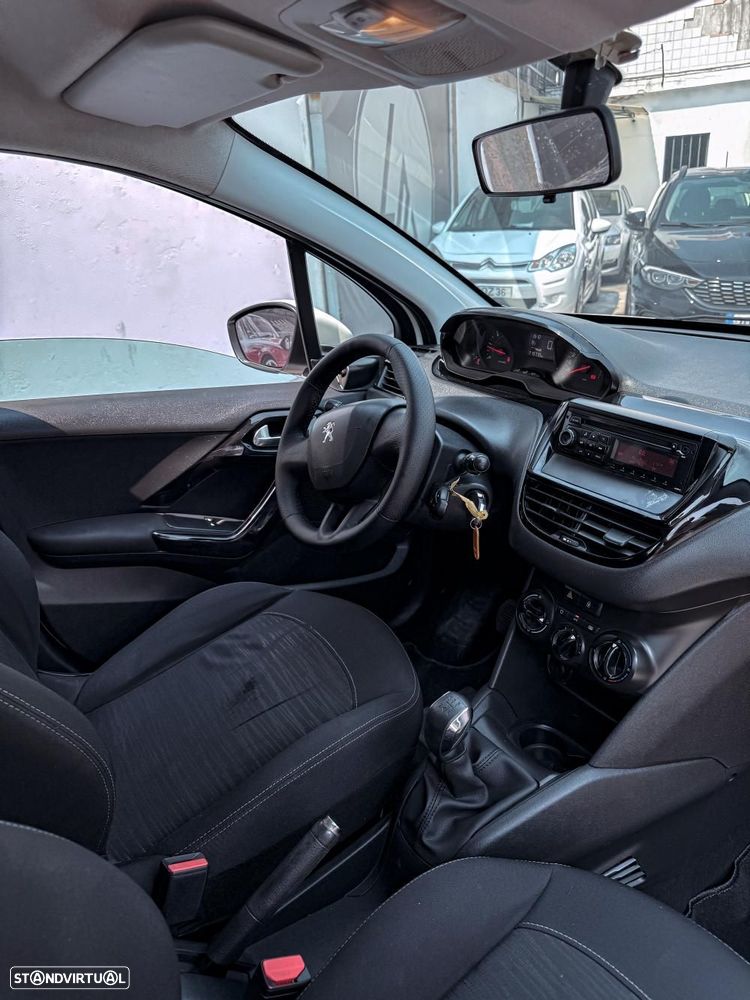 Peugeot 208  VAN - 4