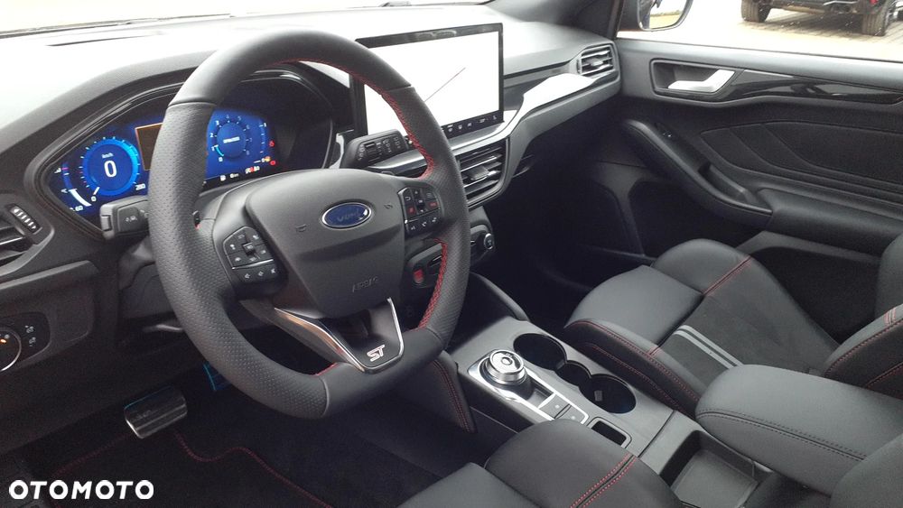 Ford Focus 2.3 EcoBoost ST X - 12