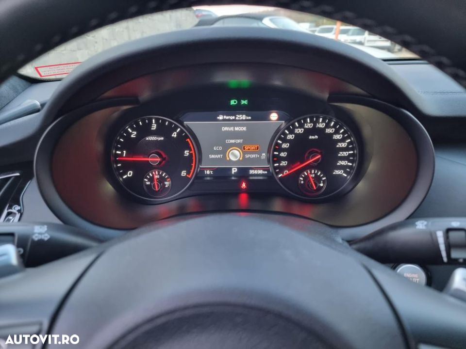 Kia Stinger 2.2 CRDI AWD GT Line - 35