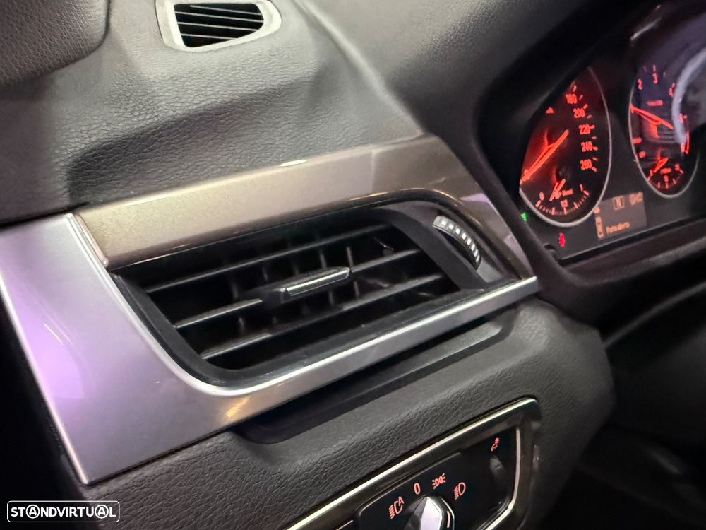 BMW X1 16 d sDrive Line xLine - 16