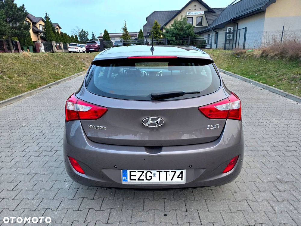 Hyundai i30 - 13