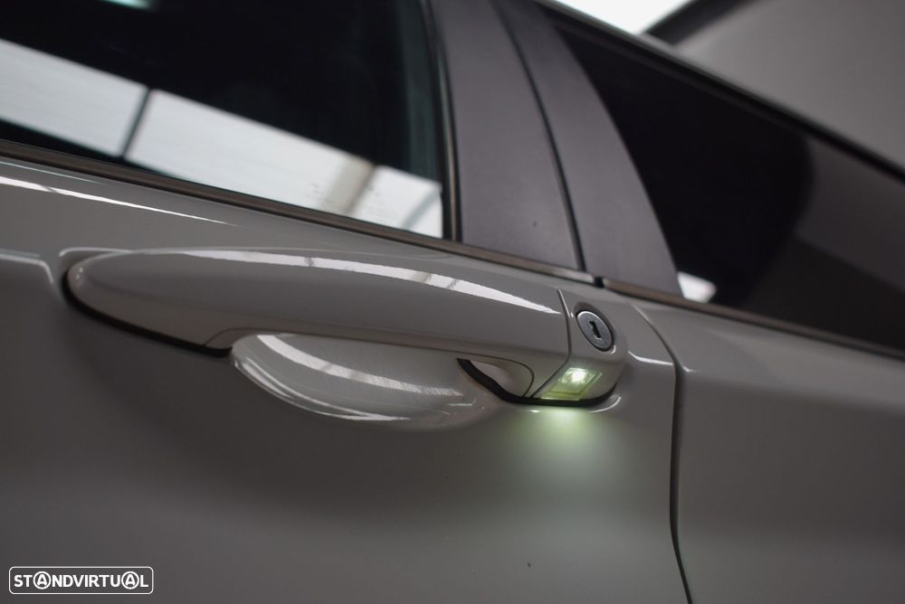 BMW 116 dA Line Urban - 54