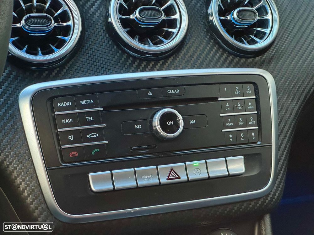 Mercedes-Benz A 180 d AMG Line - 43