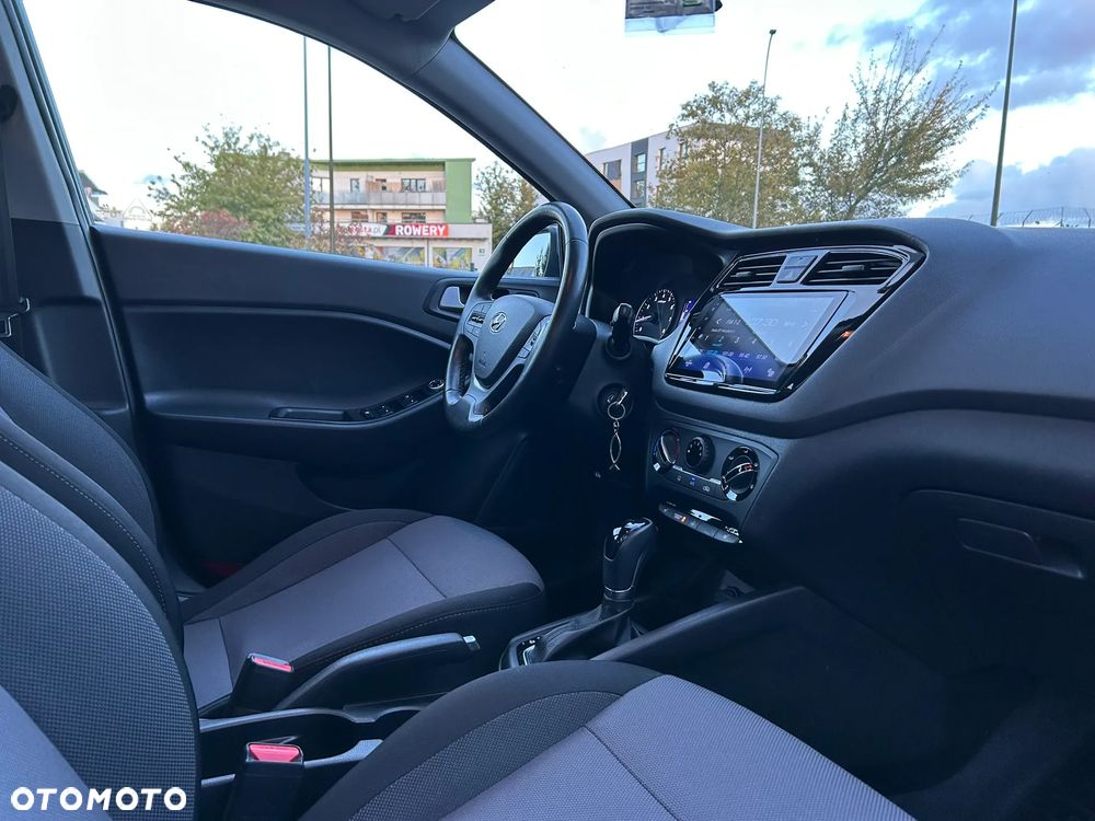Hyundai i20 1.4 Active Premium - 7