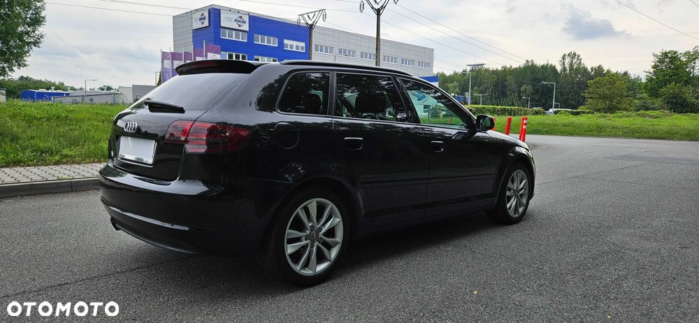 Audi A3 Sportback - 4