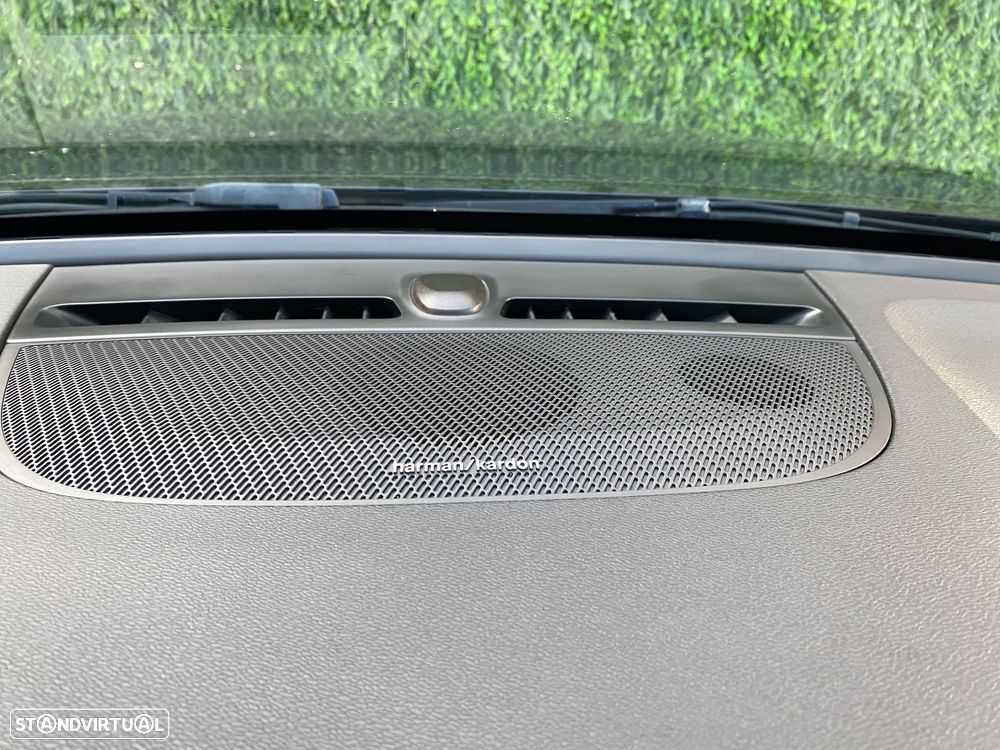 Volvo XC 40 2.0 D3 Momentum Plus - 33