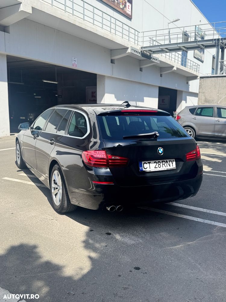 BMW Seria 5 520d Aut. Luxury Line - 4