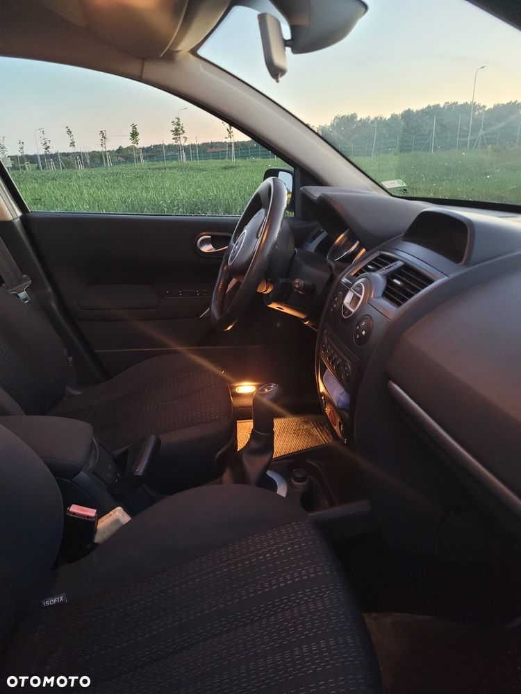 Renault Megane 1.6 16V Confort Authentique - 5