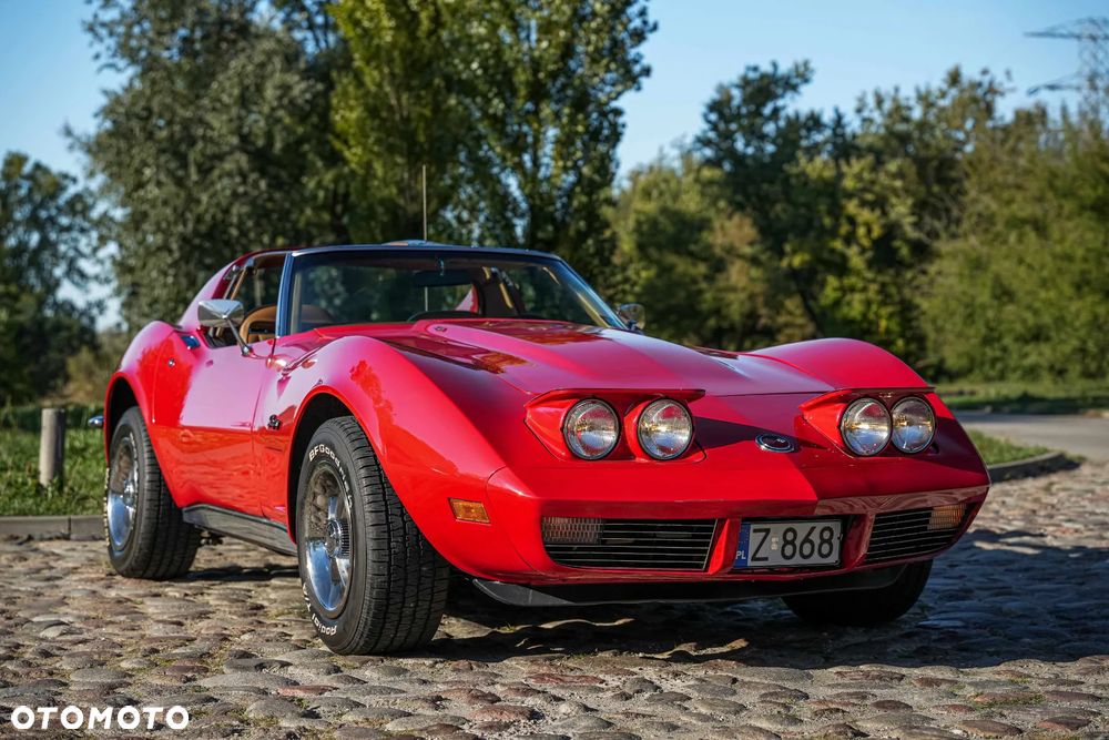 Chevrolet Corvette - 2