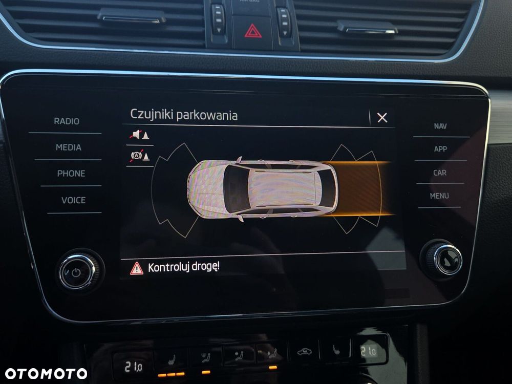 Skoda Superb 2.0 TDI SCR Ambition DSG - 19