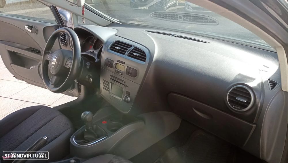 SEAT Leon 1.9 TDI DPF Ecomotive Style - 11
