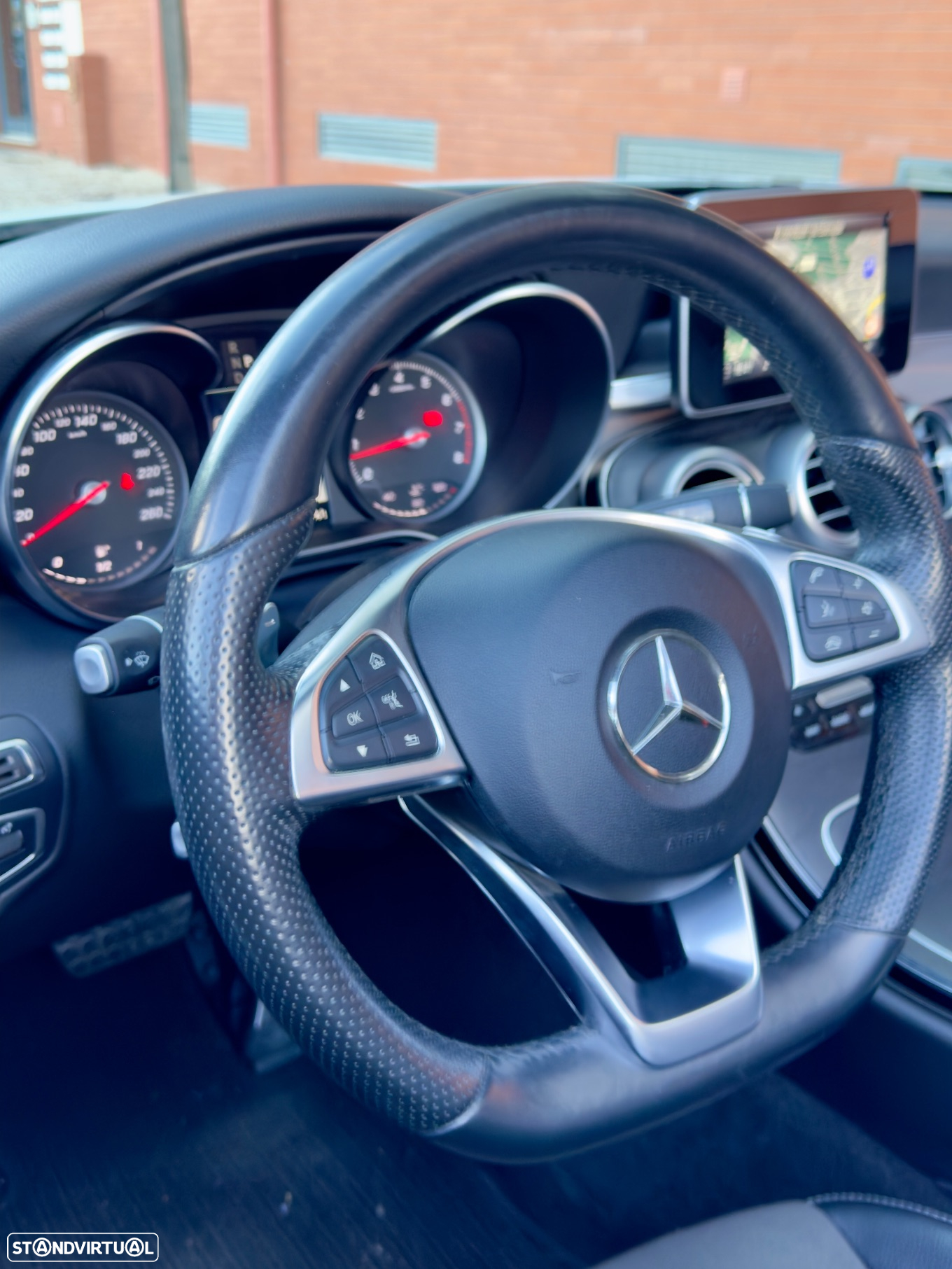 Mercedes-Benz C 180 Coupe 7G-TRONIC AMG Line - 30
