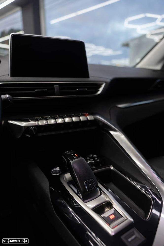 Peugeot 3008 PureTech 130 Stop & Start GPF EAT8 Crossway - 8