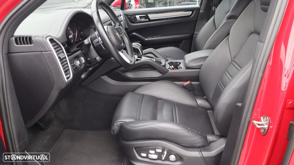 Porsche Cayenne E-Hybrid - 16