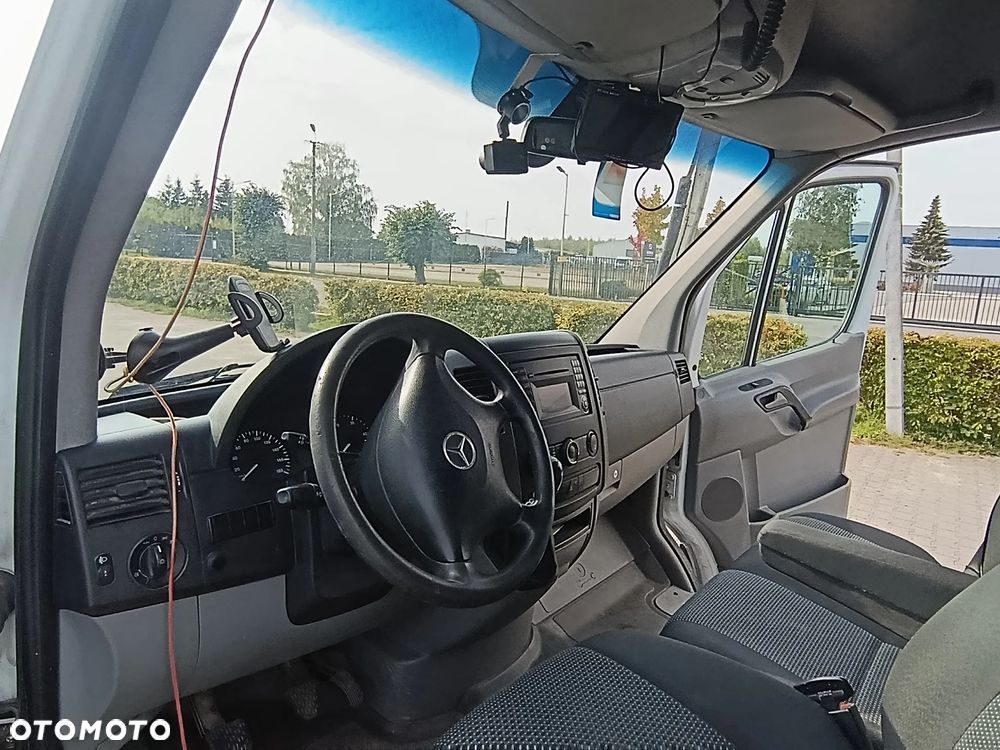Mercedes-Benz Sprinter - 19