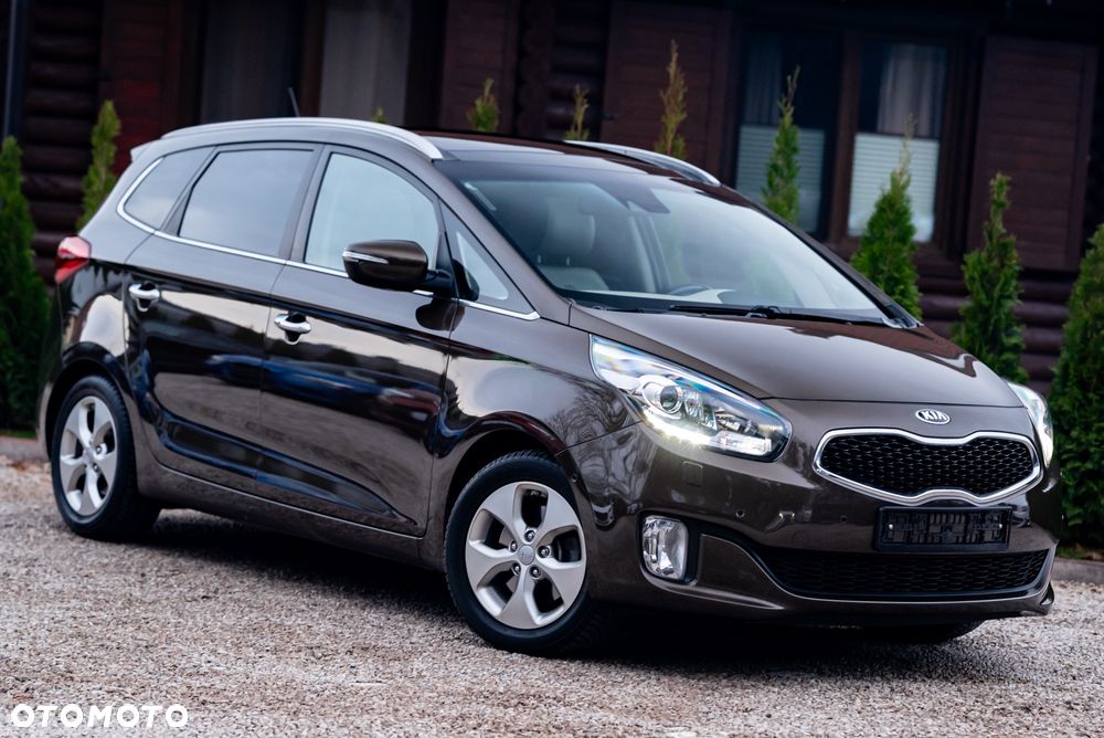 Kia Carens 1.7 CRDi L 7os - 5