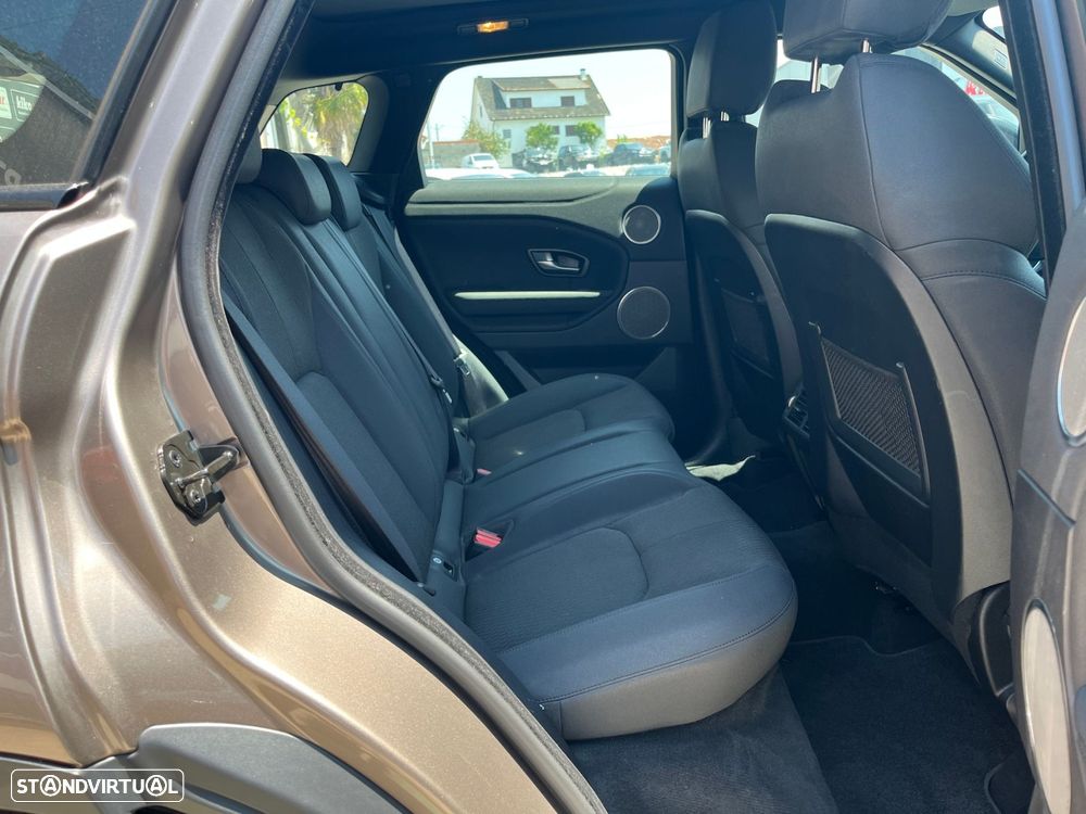 Land Rover Range Rover Evoque 2.0 TD4 SE Auto - 44