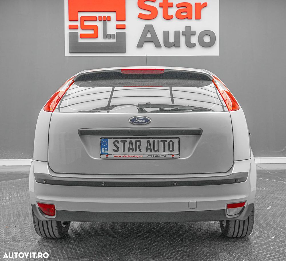 Ford Focus 1.6 16V Ambiente - 6