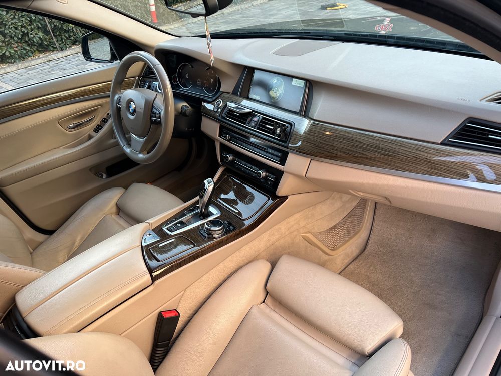 BMW Seria 5 530d xDrive AT - 14