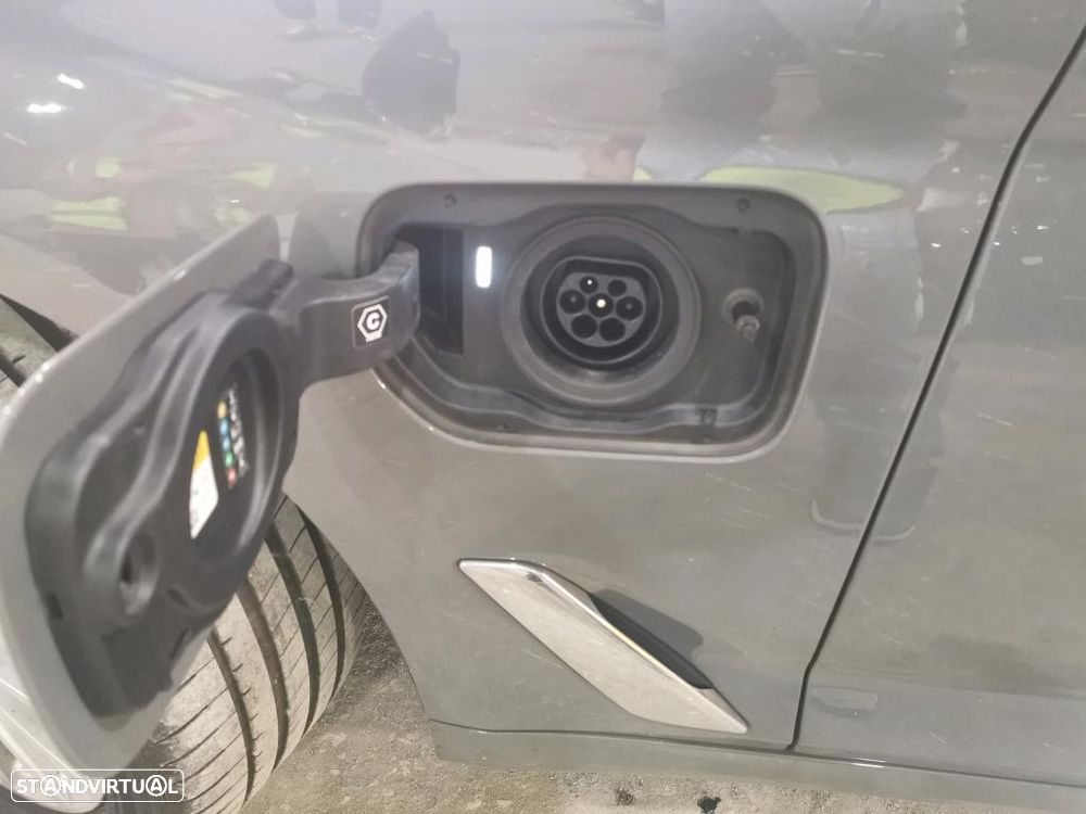 BMW 520 e - 11