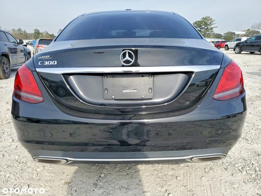 Mercedes-Benz Klasa C 300 9G-TRONIC Avantgarde - 4