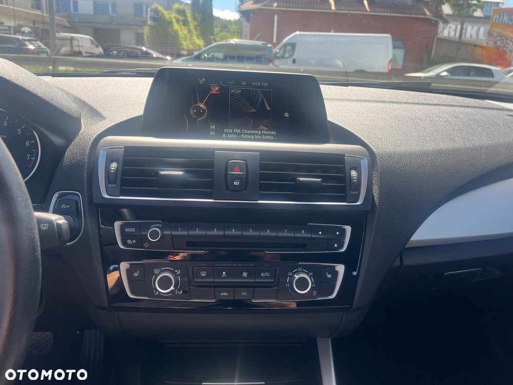 BMW Seria 1 116i Edition Metropolitan - 8