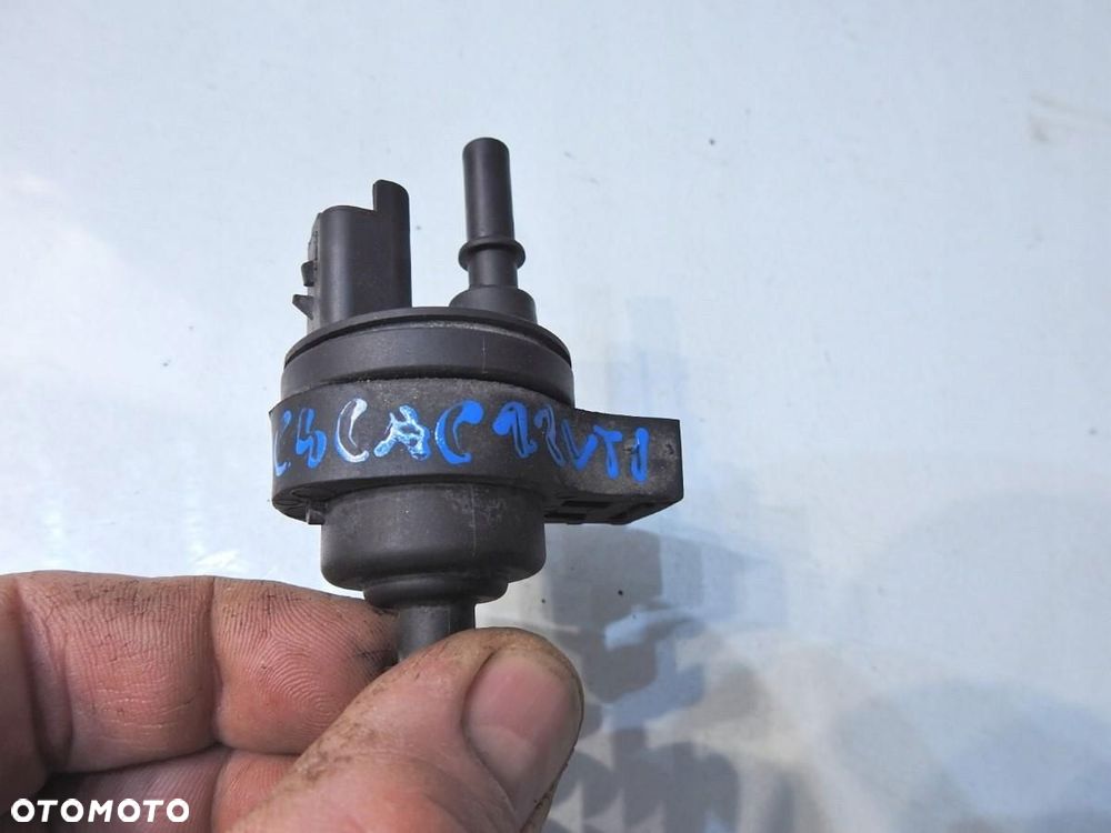 ZAWÓR PODCIŚNIENIA PALIWA CITROEN C4 CACTUS 1.2 VTI 9671744280 - 2