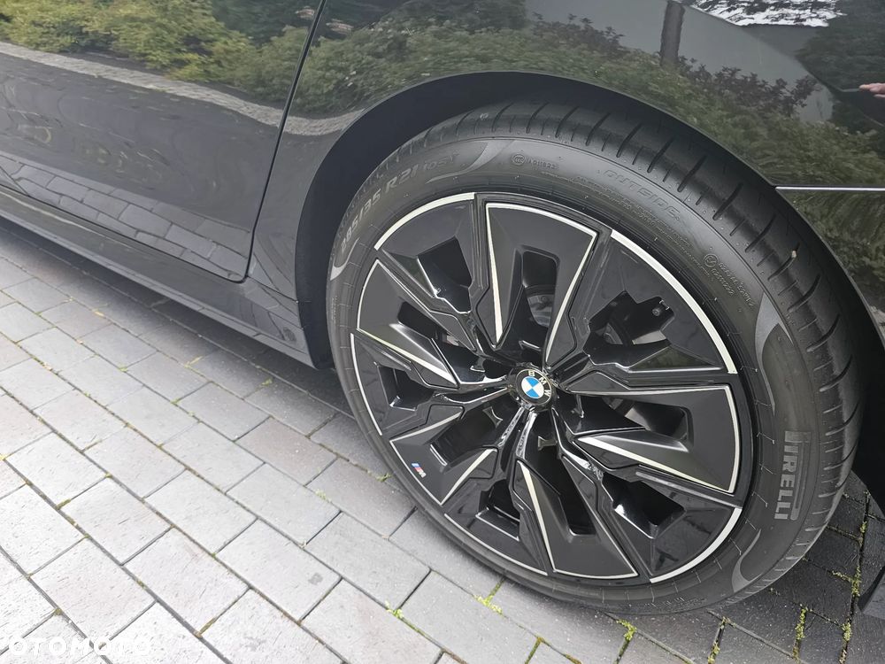 BMW Seria 7 740d xDrive mHEV sport - 9