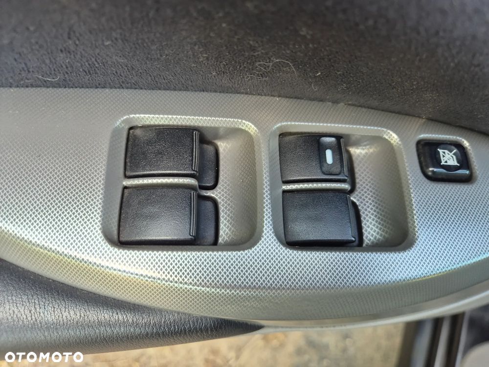 Mitsubishi Grandis 2.0 DI-D 7-Sitzer Intense - 14