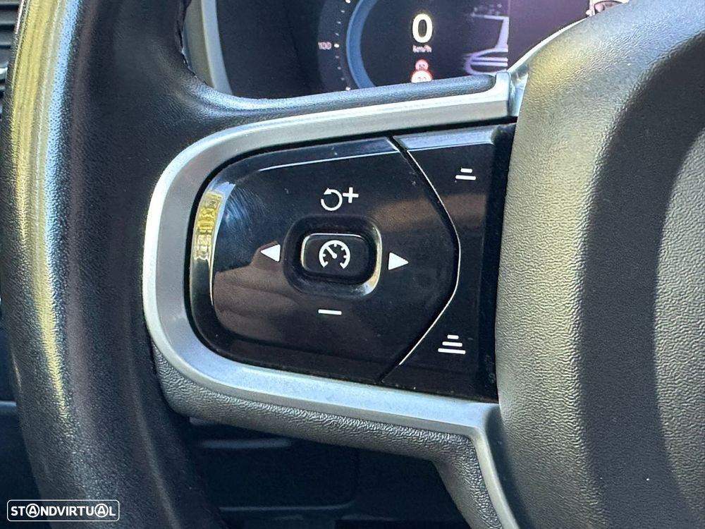 Volvo XC 90 2.0 B5 Ultimate Dark AWD - 35