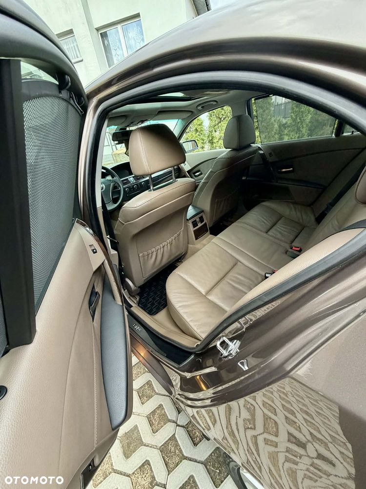 BMW Seria 5 - 8