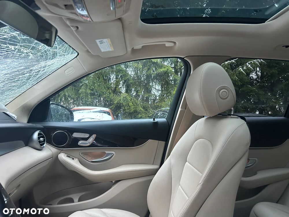 Mercedes-Benz GLC 300 4Matic 9G-TRONIC - 16