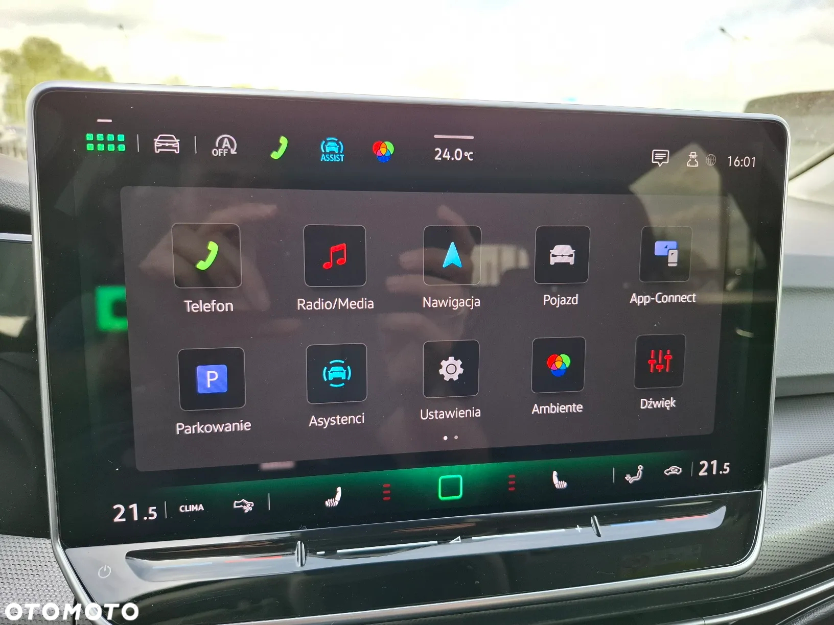Volkswagen Golf Variant 1.5 eTSI OPF DSG Style - 27