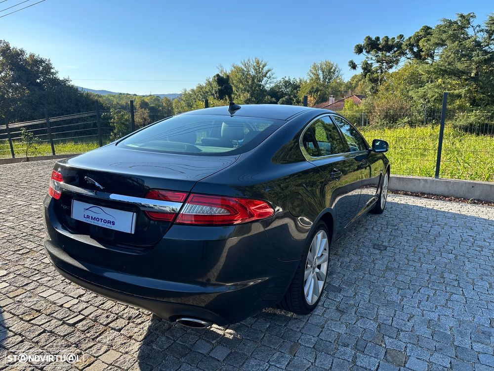 Jaguar XF 2.2 D Premium Luxury - 5