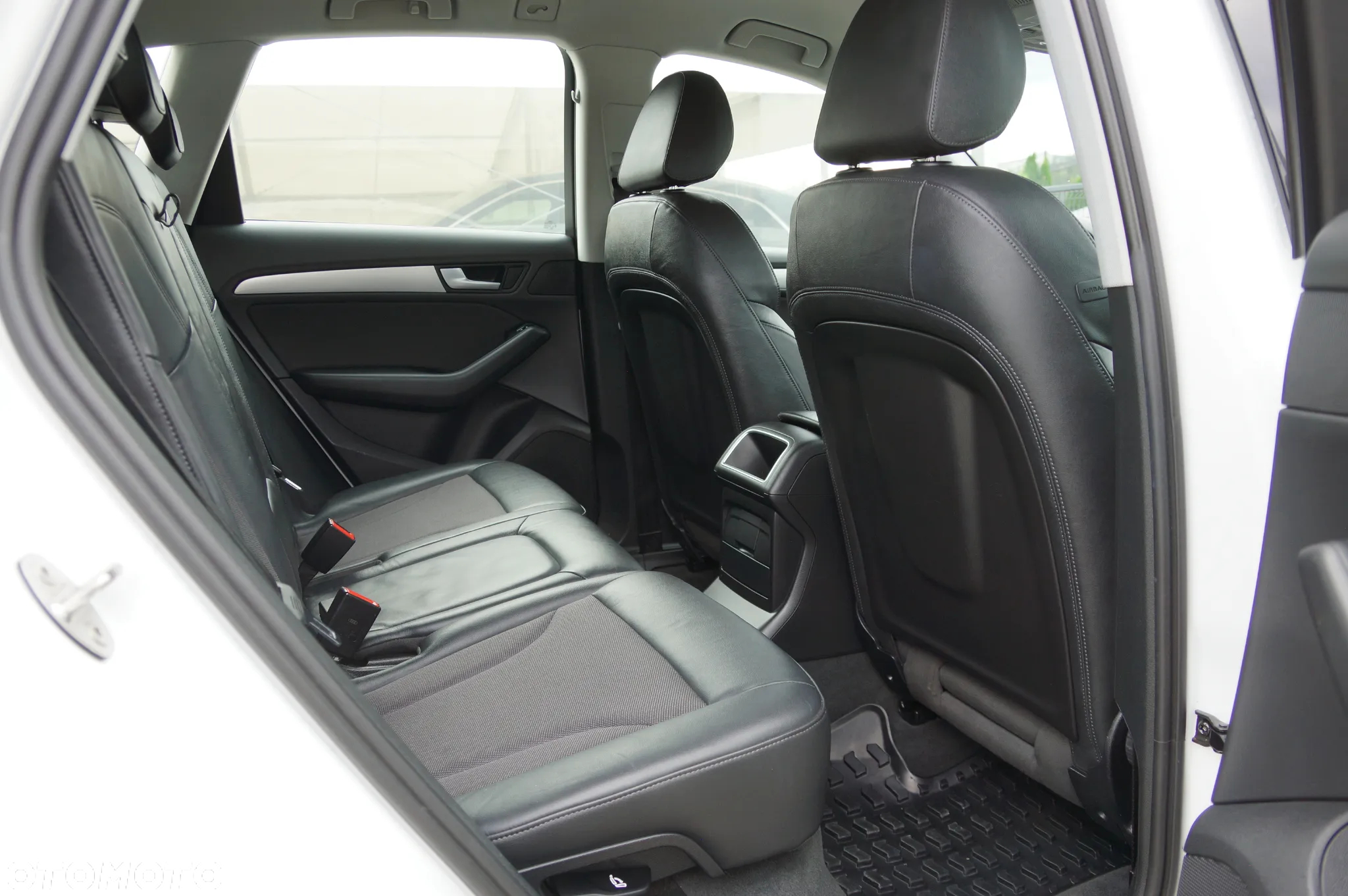 Audi Q5 2.0 TDI quattro - 28