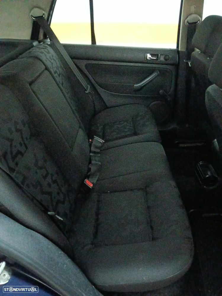 VW Golf 1.9 TDi Confortline - 8