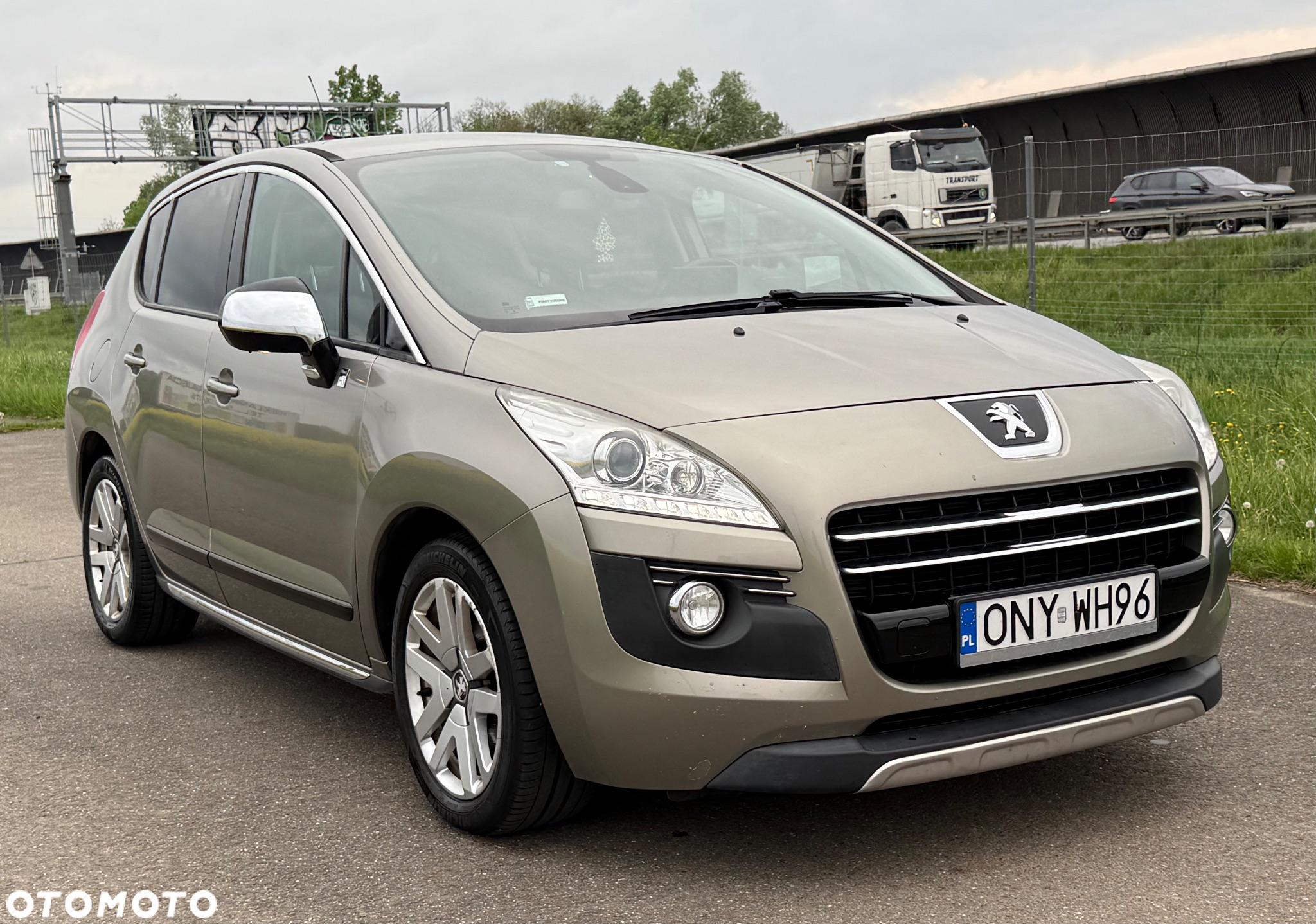 Peugeot 3008 2.0 HDi HYbrid4 - 2