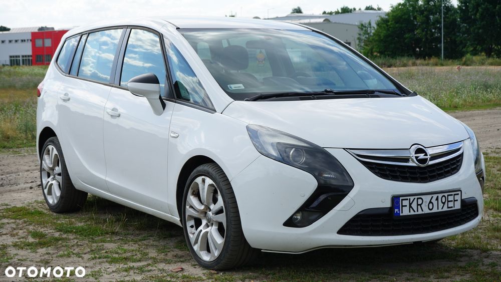 Opel Zafira - 1