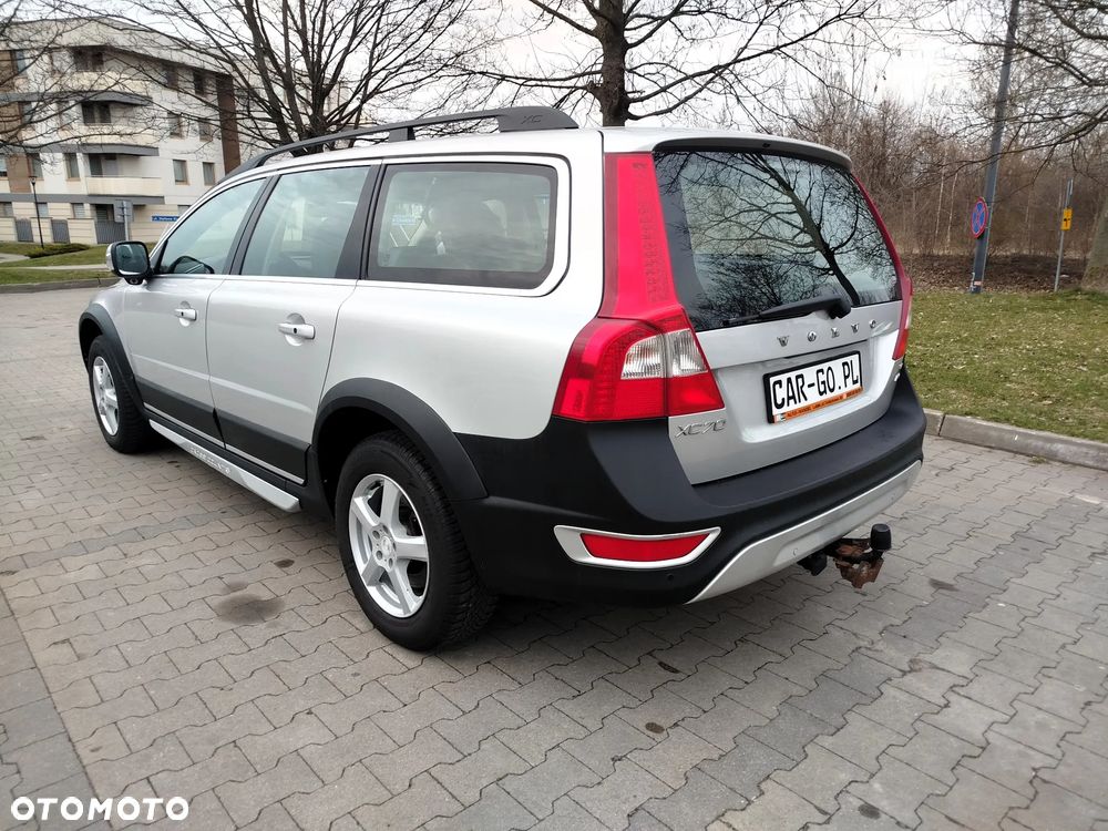 Volvo XC 70 3.2 AWD Momentum - 5