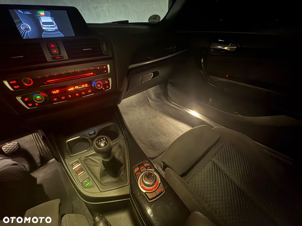 BMW Seria 1 116d Sport Line - 13