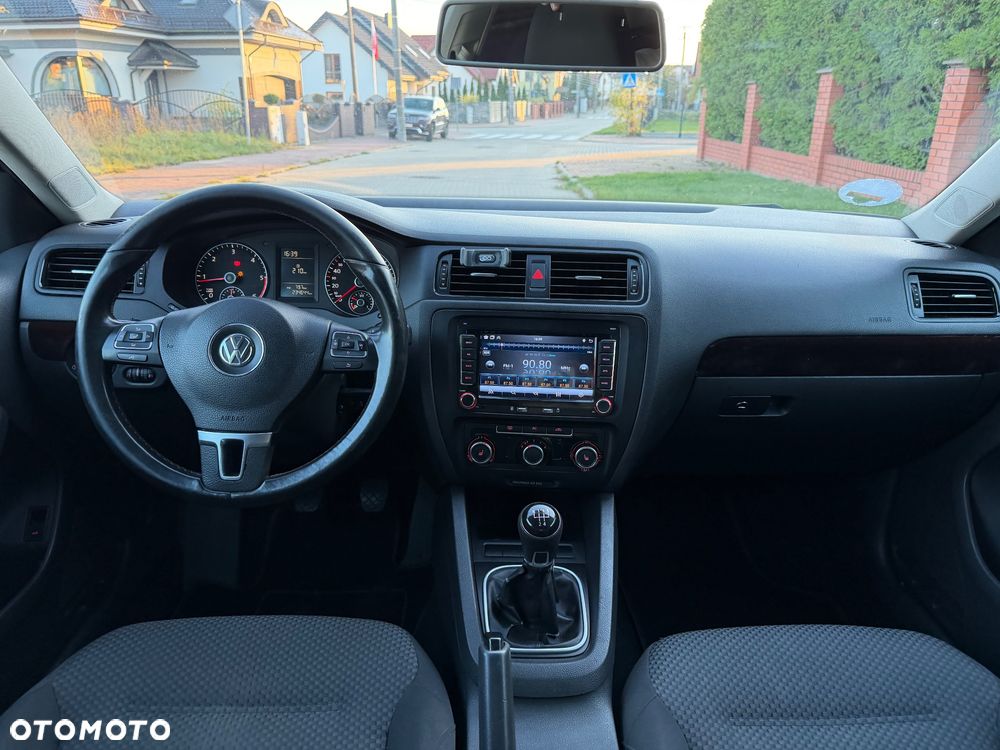 Volkswagen Jetta 1.6 TDI BMT Comfortline - 28