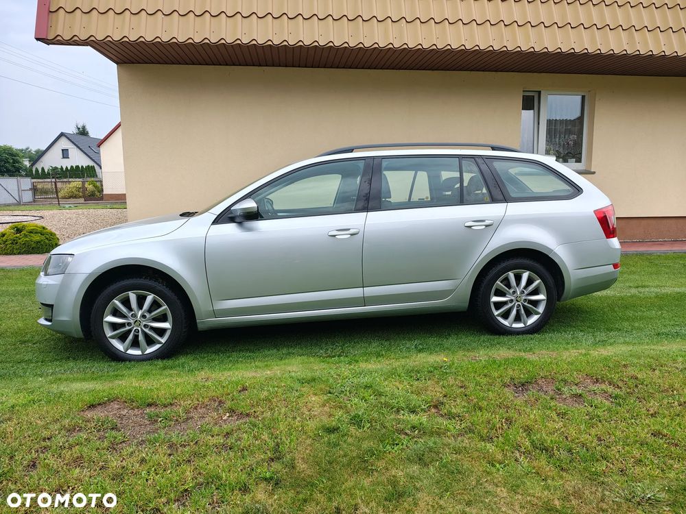 Skoda Octavia 2.0 TDI Elegance DSG - 4