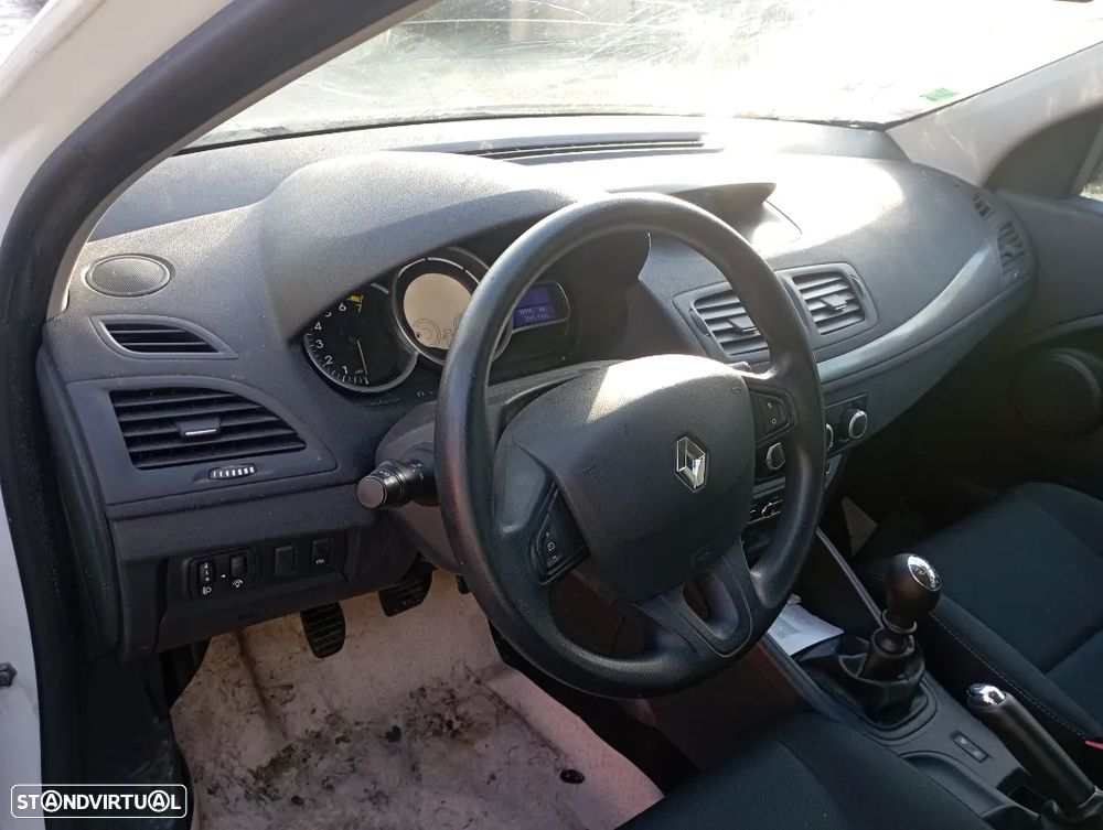 Renault Megane III Break 1.2 Gasolina 2013 para Peças - 8