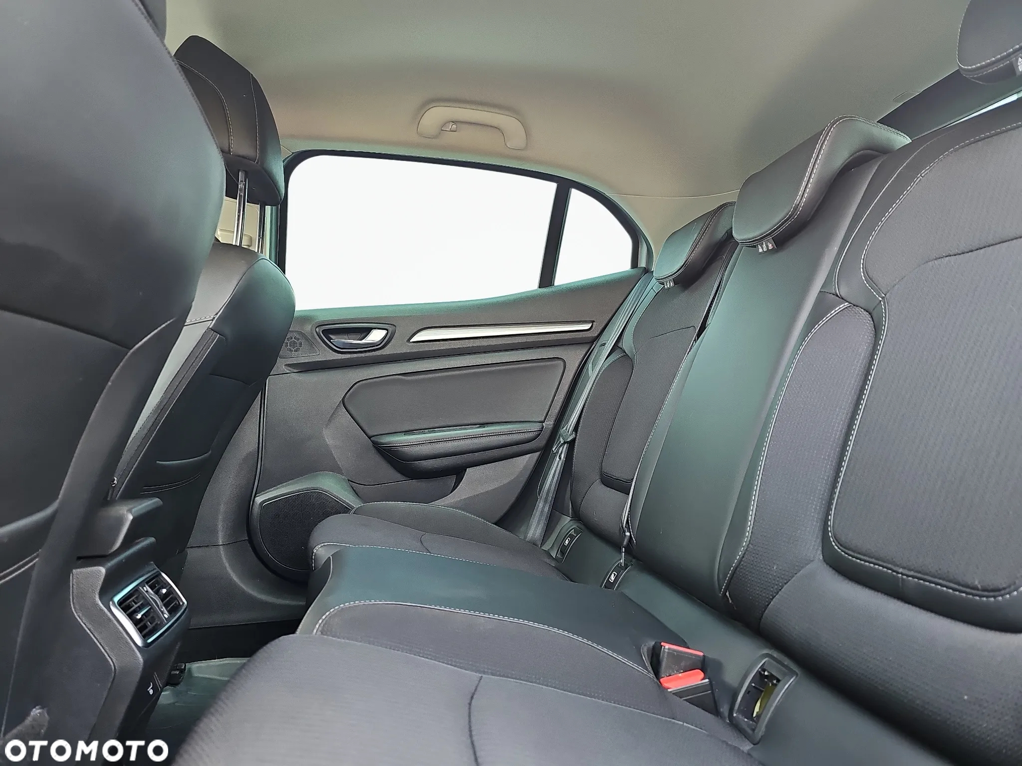 Renault Megane 1.3 TCe FAP Intens - 25
