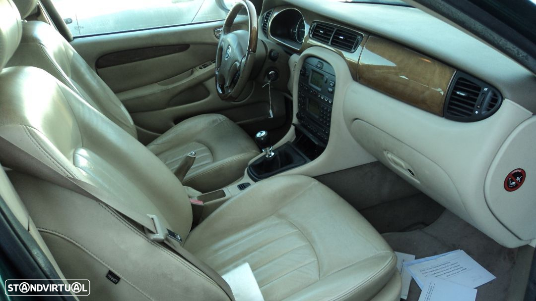 Jaguar X-Type 2.5 V6 2003 - Para Peças - 6