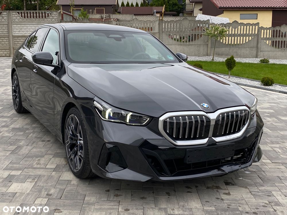 BMW Seria 5 520d xDrive - 2