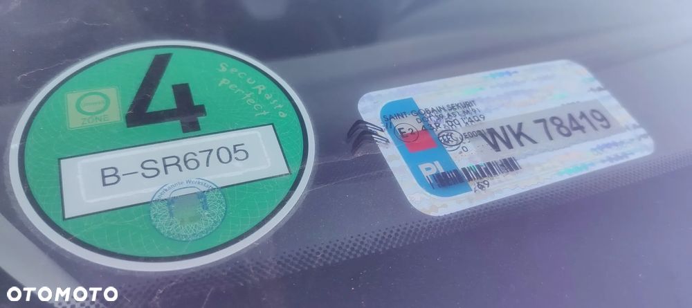 Citroën C4 HDi 150 Exclusive - 27