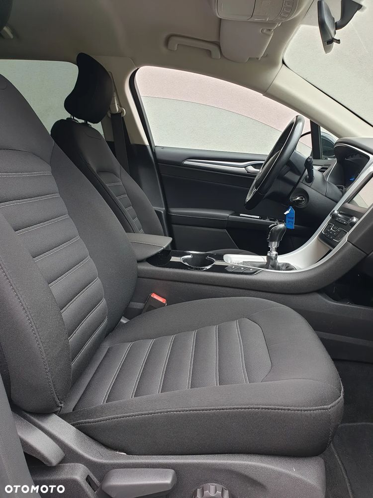 Ford Mondeo 2.0 TDCi Titanium - 32